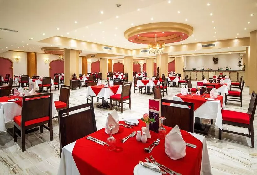 Hawaii Le Jardin Aqua Resort Families And Couples Only