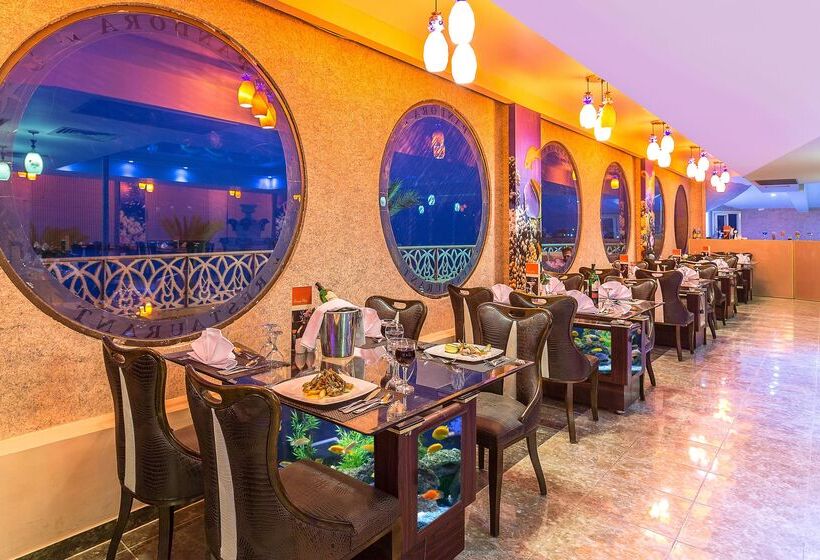 Hawaii Le Jardin Aqua Resort Families And Couples Only