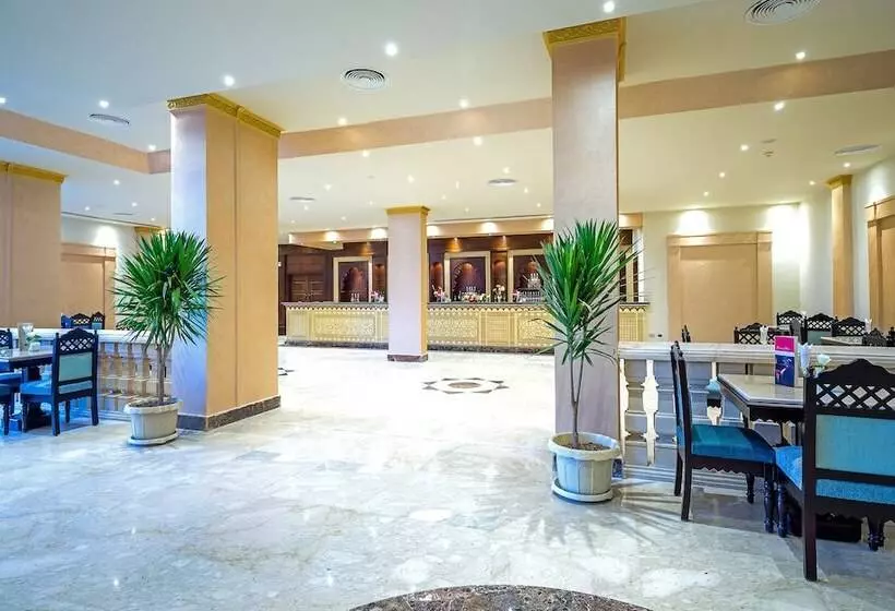 Hawaii Le Jardin Aqua Resort Families And Couples Only