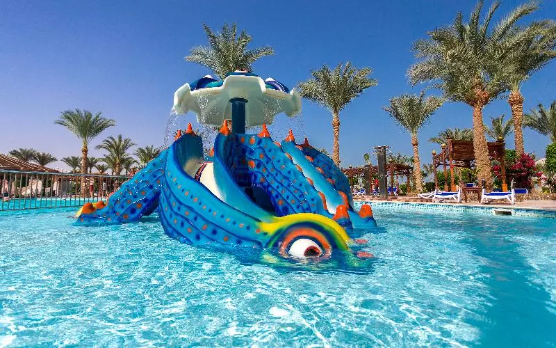 Hawaii Le Jardin Aqua Resort Families And Couples Only