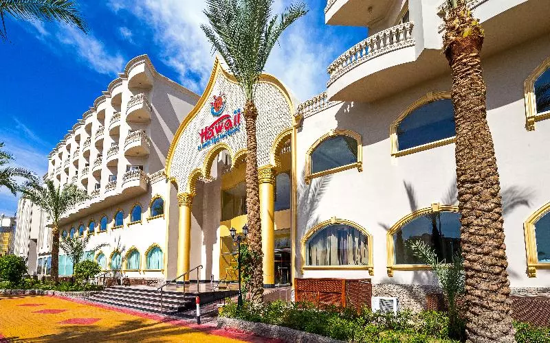 Hawaii Le Jardin Aqua Resort Families And Couples Only