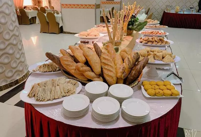 Отель Bab Al Multazam Concorde