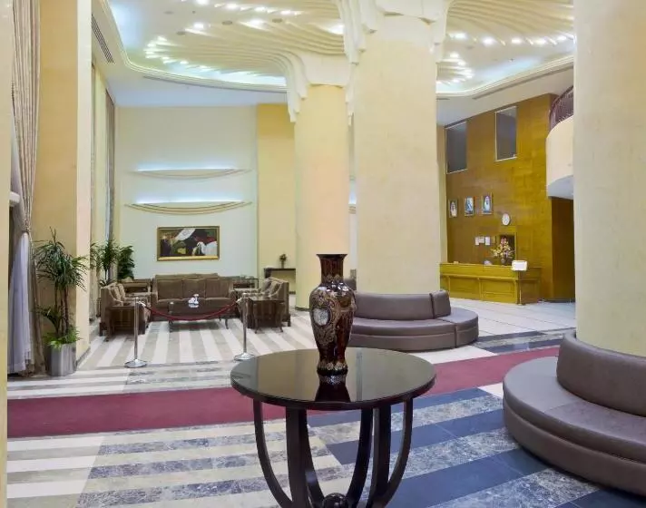 Отель Bab Al Multazam Concorde