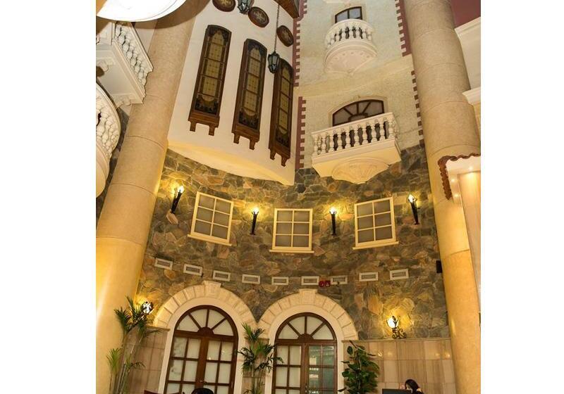 هتل Cherry Maryski