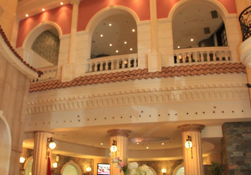 هتل Cherry Maryski