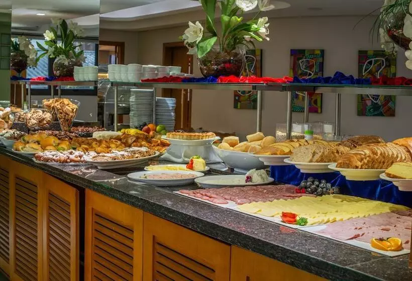 Hotel Laghetto Premio