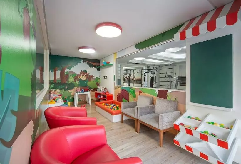 Hotel Laghetto Premio