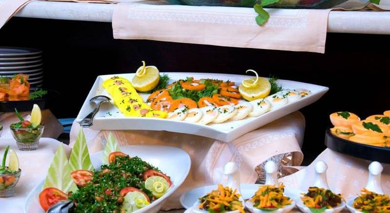 Отель Makarem Umm Alqura