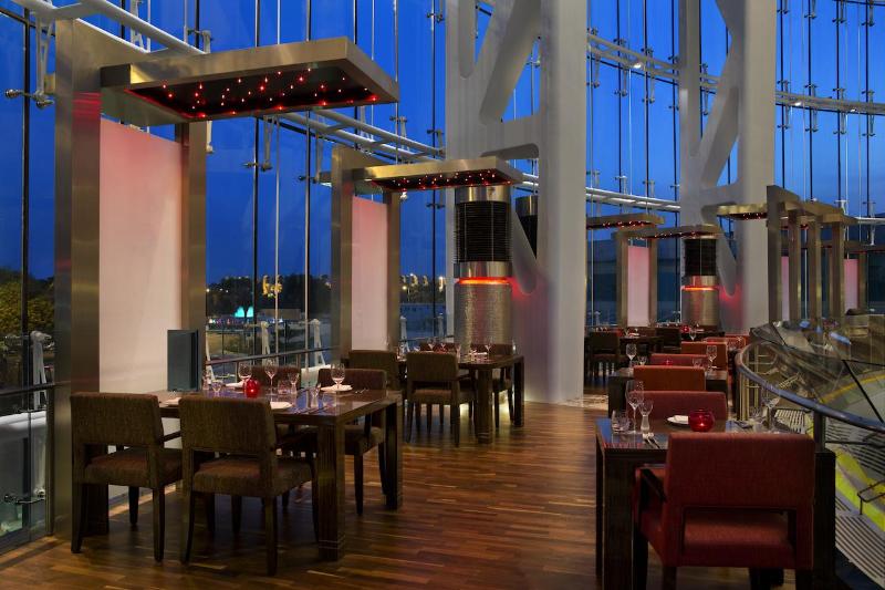 Hotel Millennium Al Rawdah