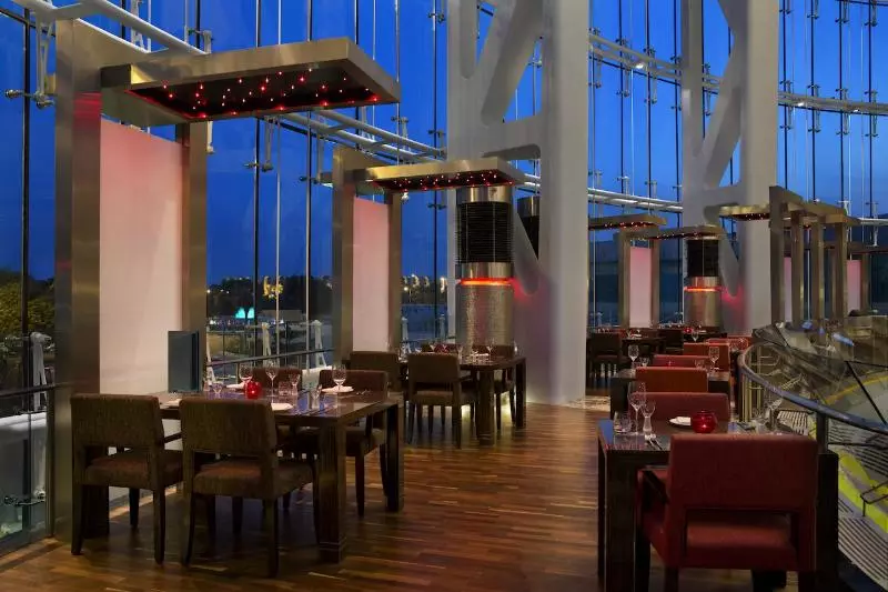 Hotel Millennium Al Rawdah