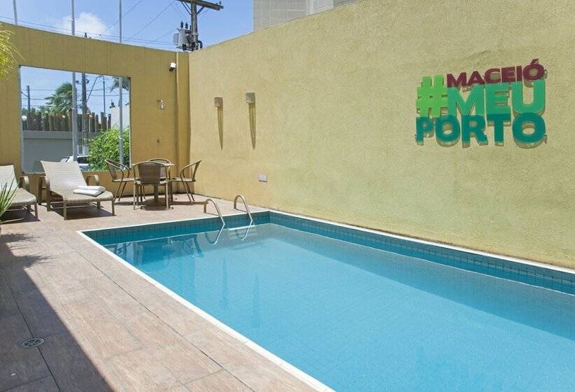 هتل Porto Maceio