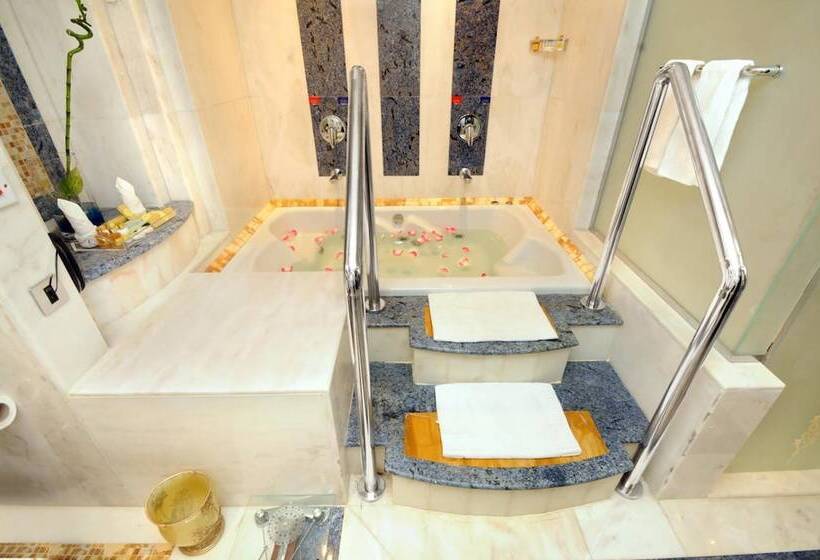 בית מלון כפרי Ruve Al Madinah