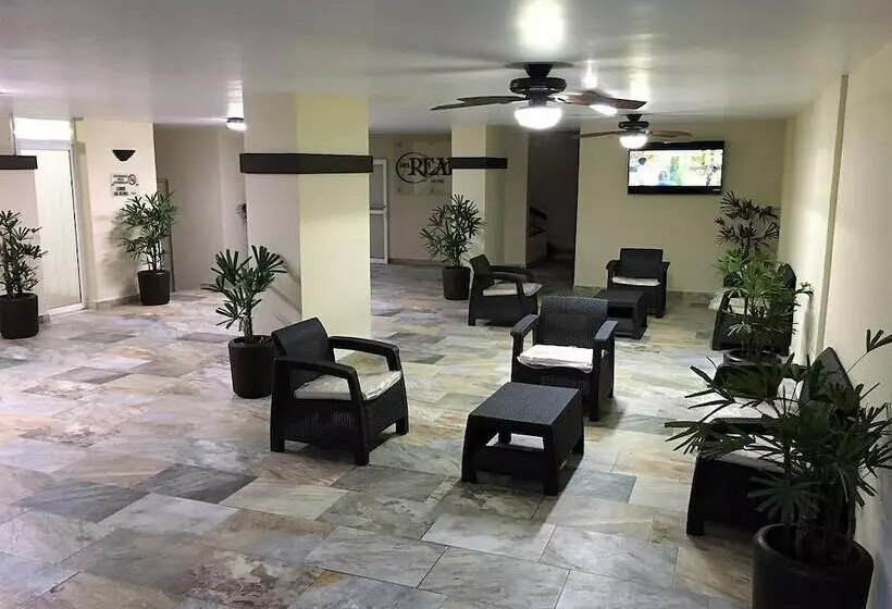 Del Real Hotel & Suites