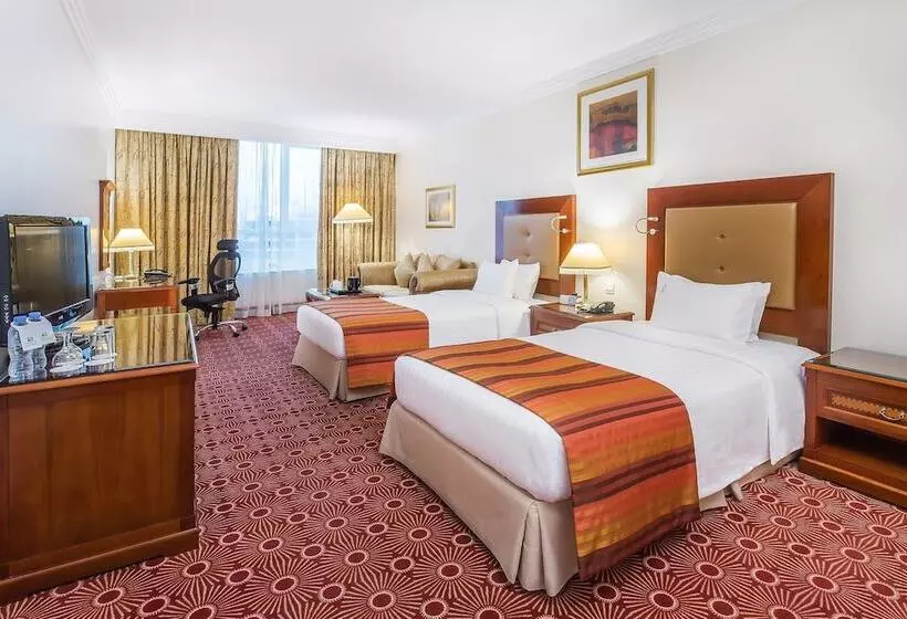 Sunday Hotel Holiday International Dubai