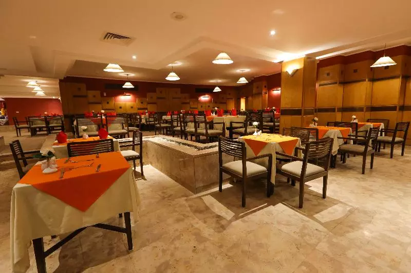 Sunny Days Mirette Family Resort