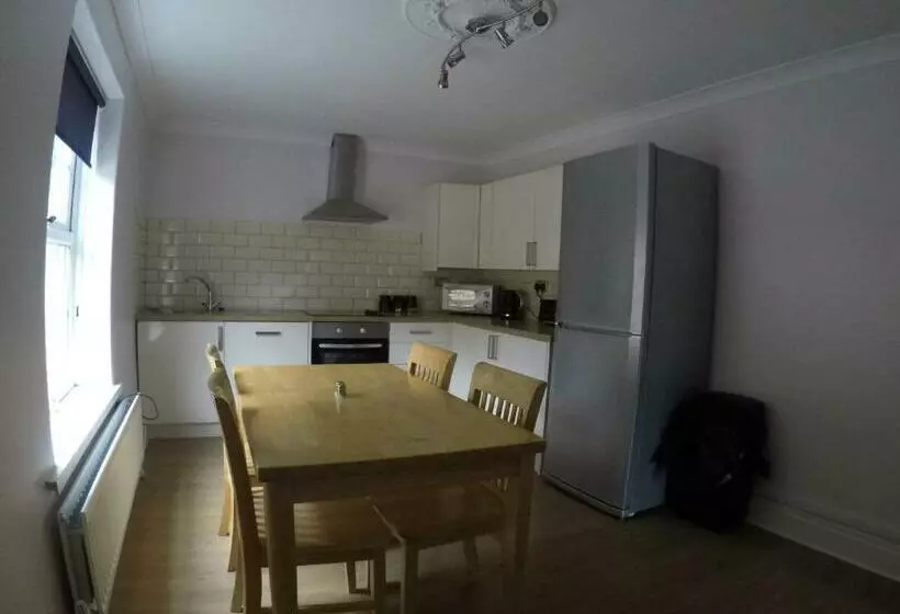 Retkeilymaja The Boathouse Wylam