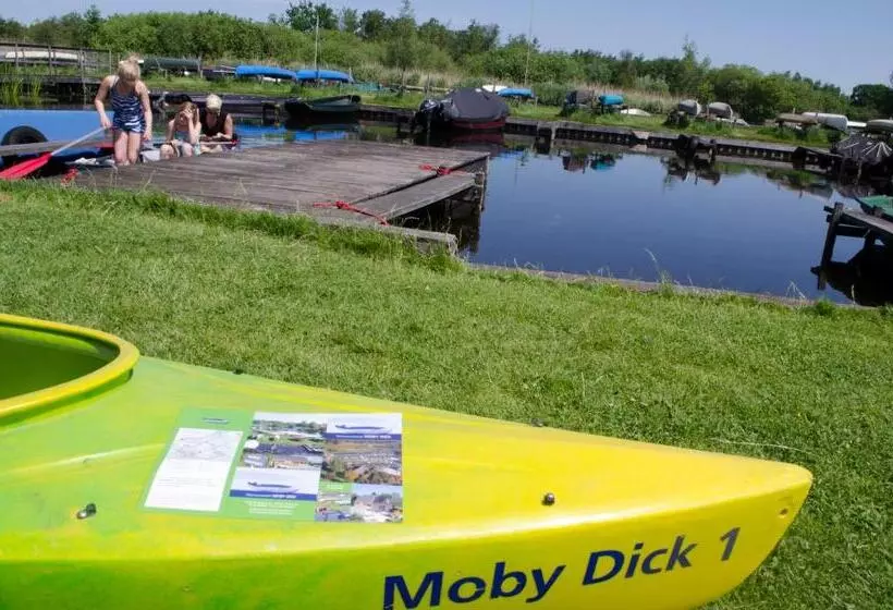 Art+bed And Breakfast