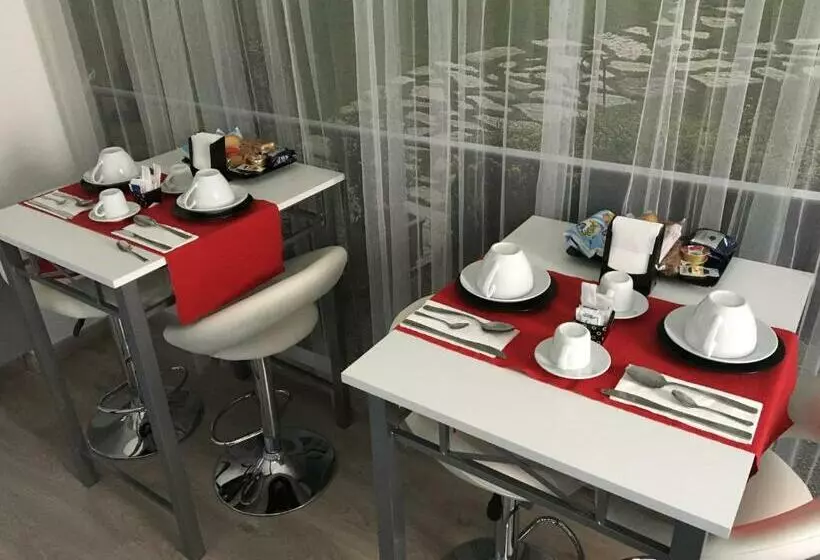 تختخواب و صبحانه 85centro