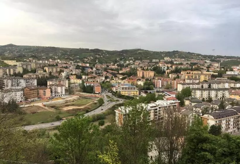 تختخواب و صبحانه 85centro