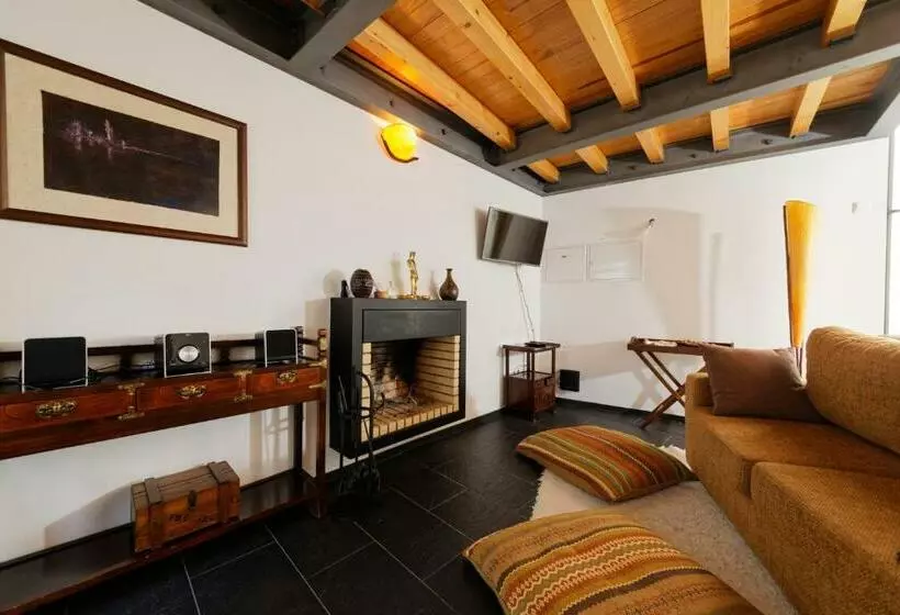 تختخواب و صبحانه Antiga Casa Do Boi