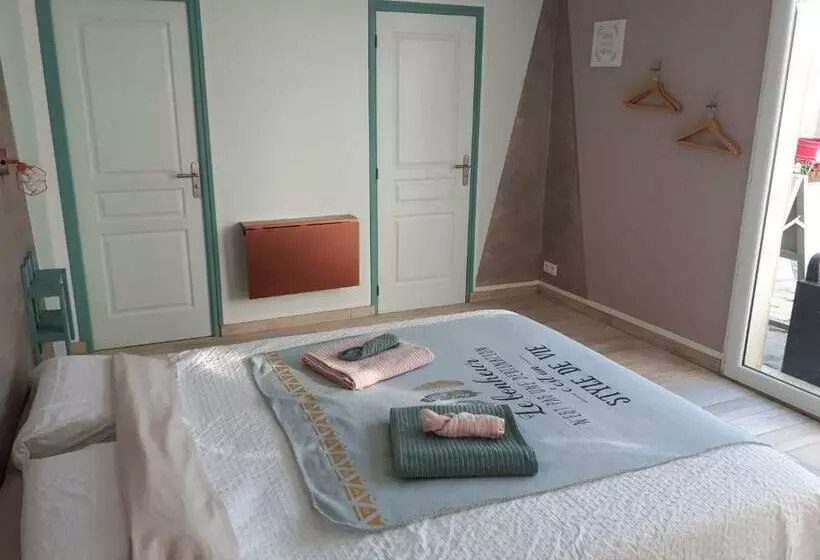 Aamiaismajoitus (B&B) Maison D Hôtes At Home