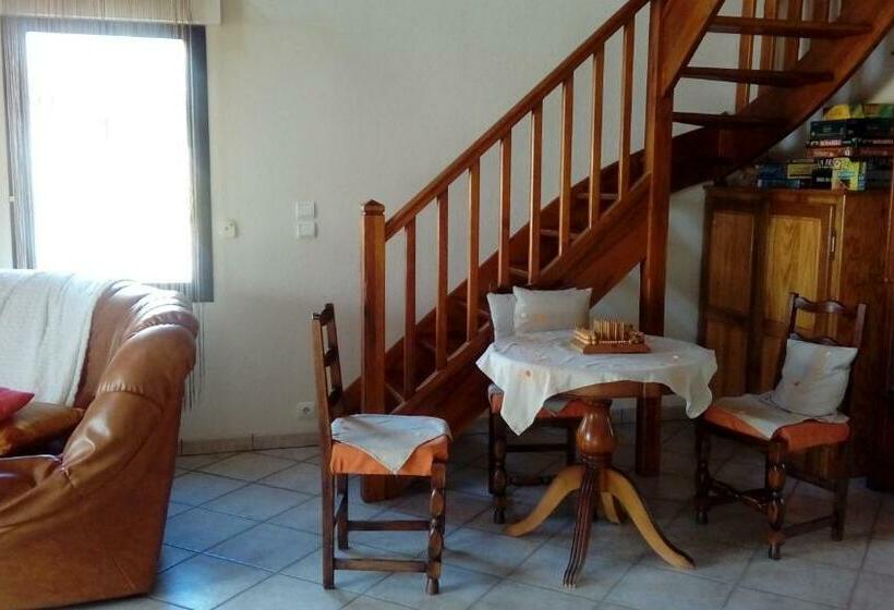 צימר Ferme Des Capellous