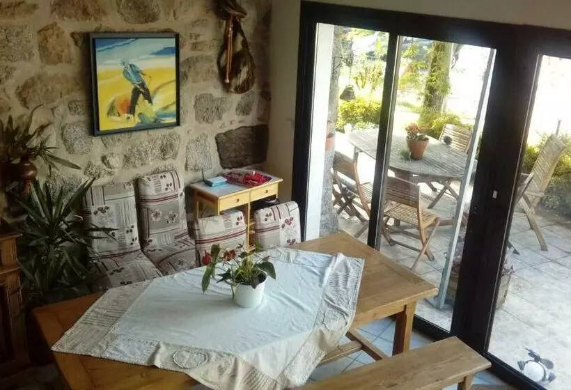 Aamiaismajoitus (B&B) Ferme Des Capellous