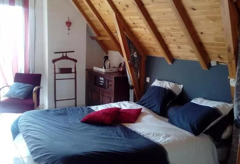 Aamiaismajoitus (B&B) Ferme Des Capellous