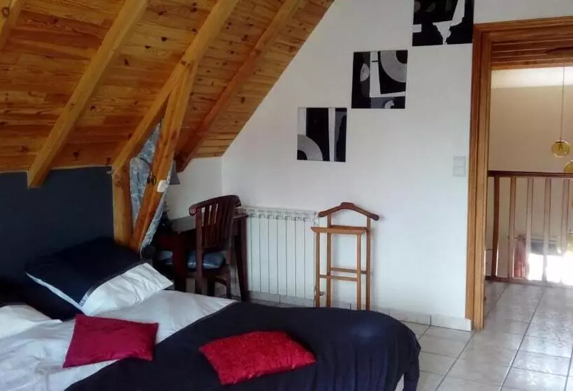 Aamiaismajoitus (B&B) Ferme Des Capellous