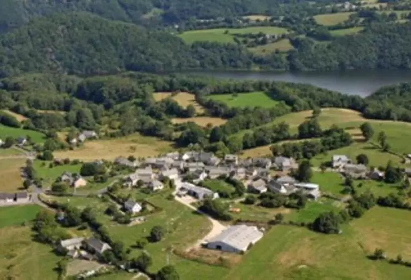 Aamiaismajoitus (B&B) Ferme Des Capellous