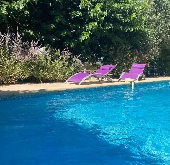 ベッドアンドブレックファースト Le Clos Des Olivettes