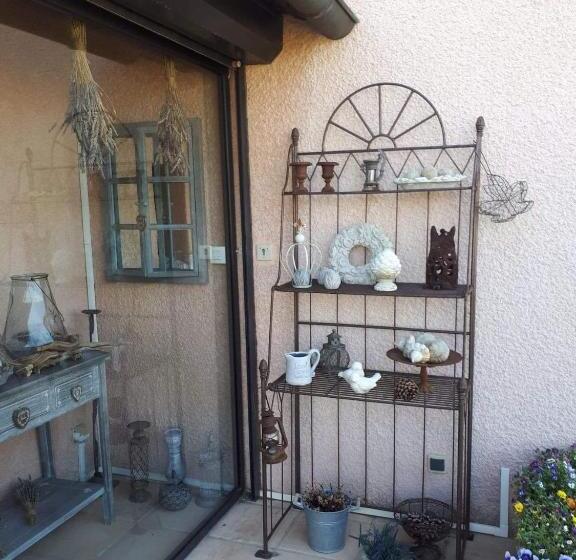 تختخواب و صبحانه Les Secrets Du Mistral