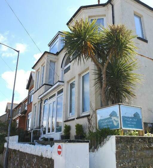 Bed and Breakfast Smugglers Rest