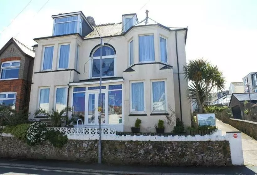 Aamiaismajoitus (B&B) Smugglers Rest