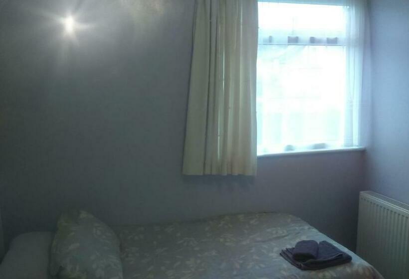 Bed and Breakfast Smugglers Rest