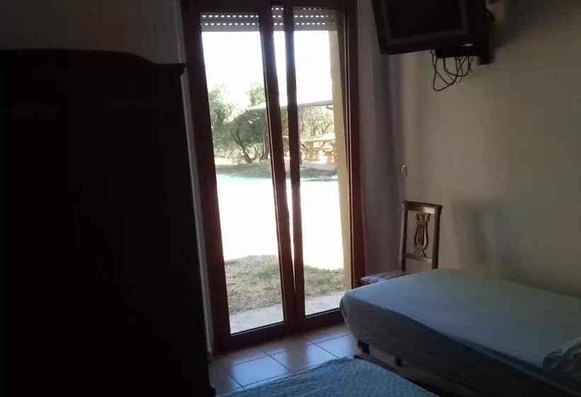 ホテル Camping Agriturist Sant Anna