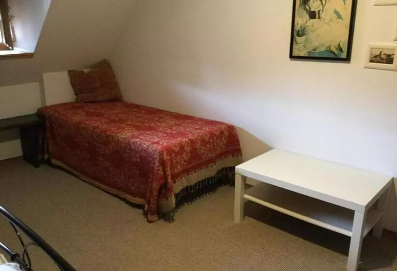 Majatalo Három Huszár Köveskal