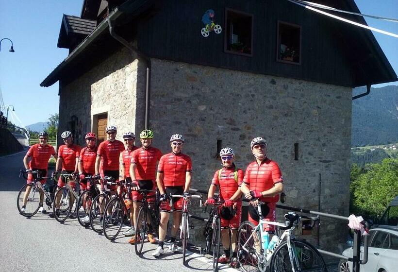 ペンション Villa Genziana