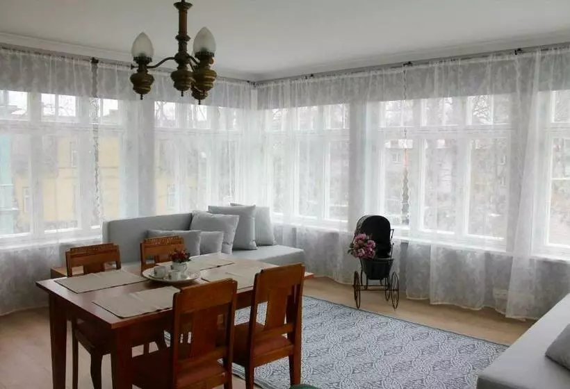 Austri Villa