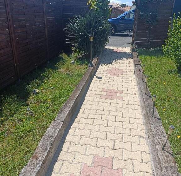 Bed and Breakfast La Cazaline