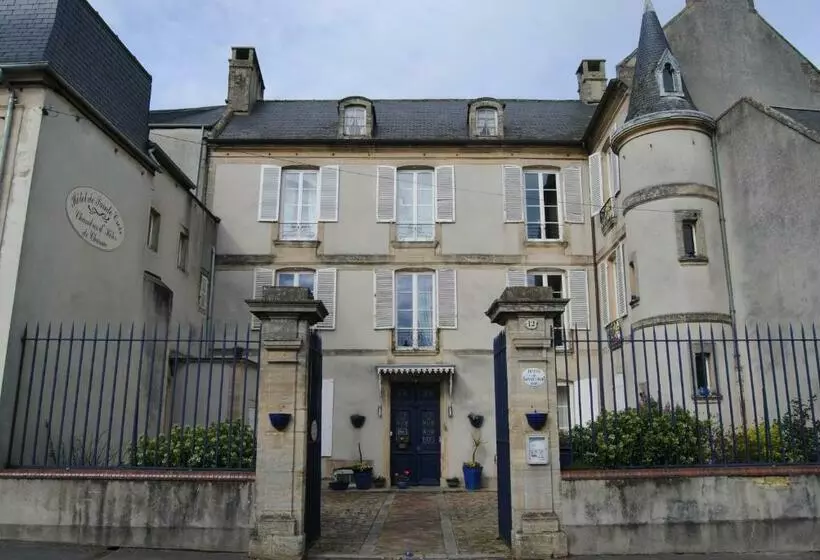 تختخواب و صبحانه Particulier De Sainte Croix