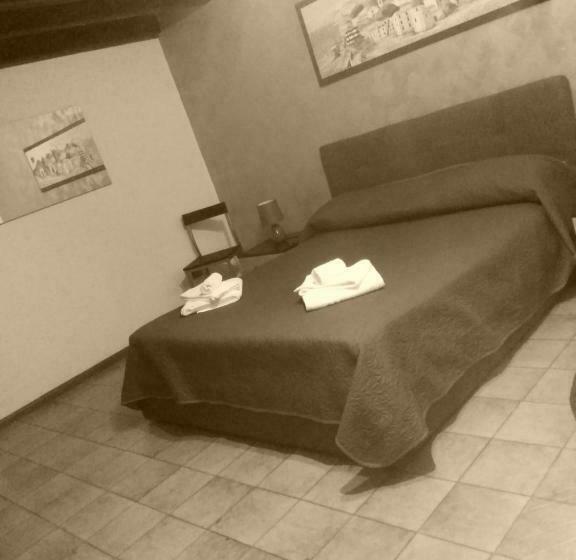 住宿加早餐  Su Casciu