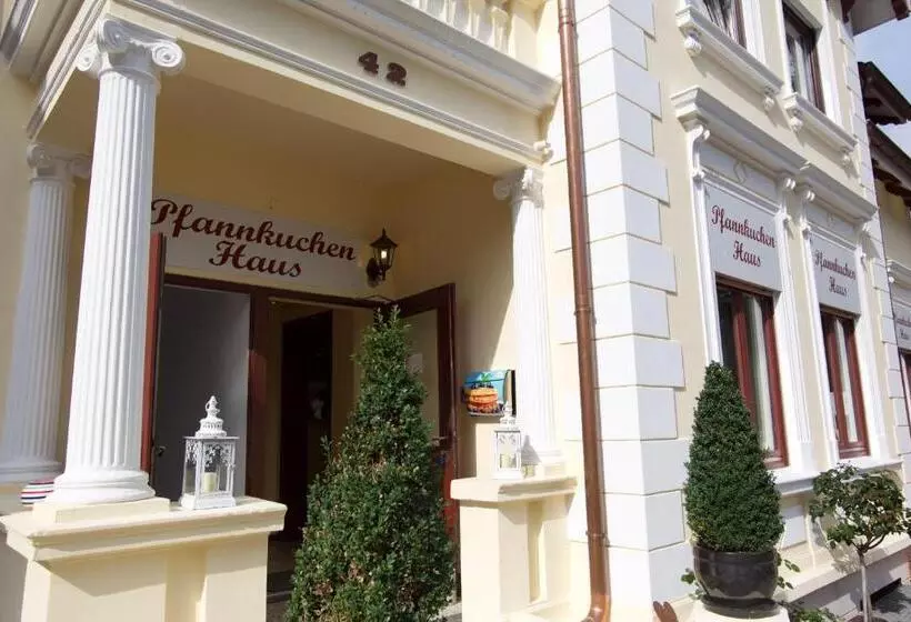 Hotelli Pfannkuchenhaus Fehmarn