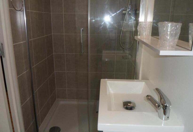 Riverside Bed And Breakfast