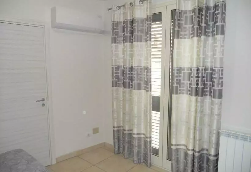 B&b Le Tre Gemme Junior