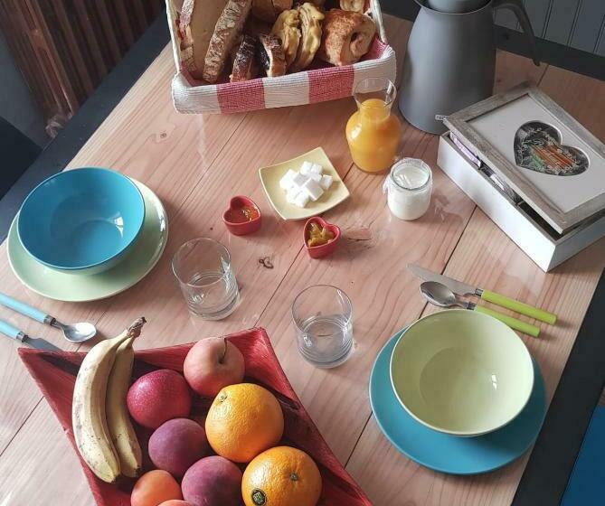 ベッドアンドブレックファースト Maison D Hôtes La Pierre Pointue