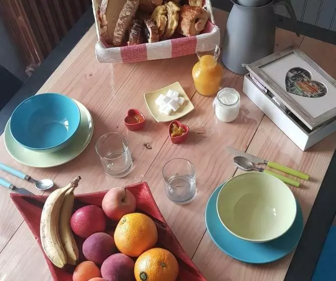 ベッドアンドブレックファースト Maison D Hôtes La Pierre Pointue