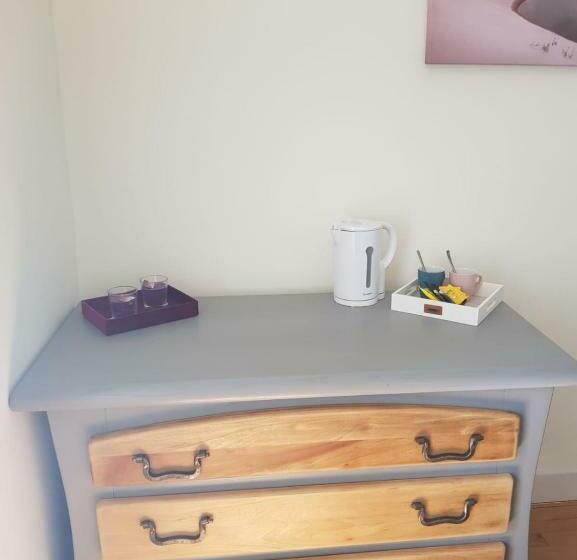 ベッドアンドブレックファースト Maison D Hôtes La Pierre Pointue