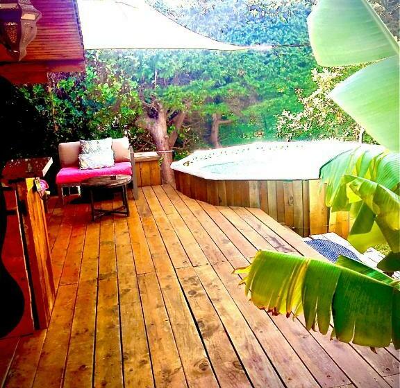 Bed and Breakfast Romantic Private Cabin