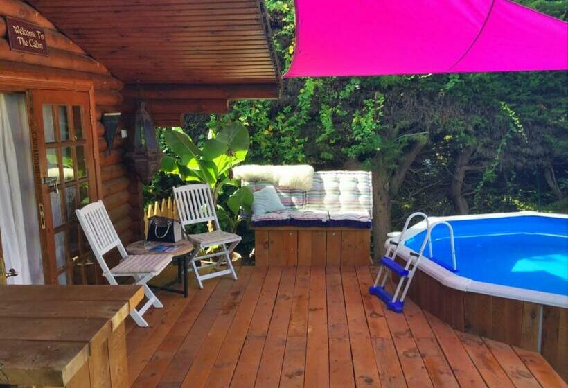 Bed and Breakfast Romantic Private Cabin